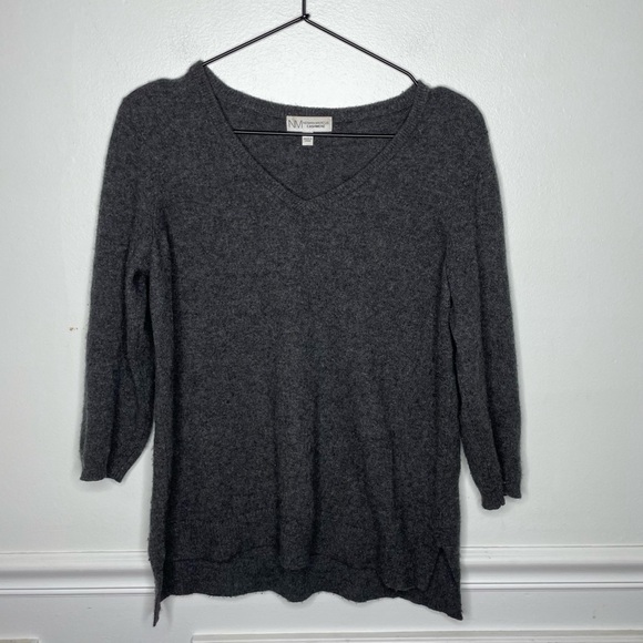 Neiman Marcus Sweaters - Neiman Marcus 100% Cashmere Grey 3/4 Sleeve V-Neck Sweater Womens L